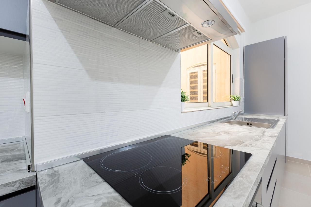 Sliema Central Apartment Just Minutes From The Beach By Jl Bagian luar foto