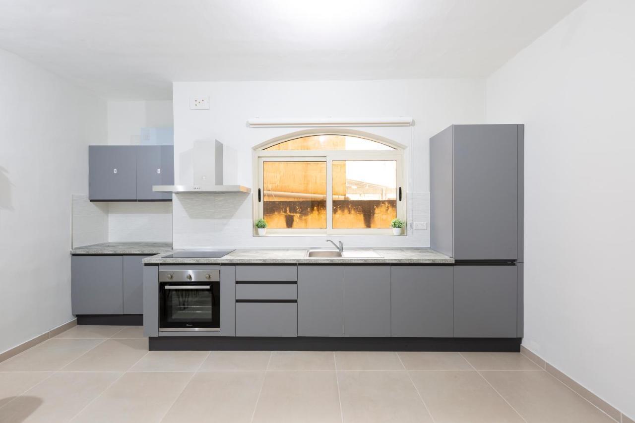 Sliema Central Apartment Just Minutes From The Beach By Jl Bagian luar foto